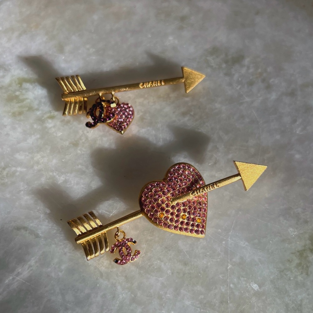 Vintage Chanel Gold Plated Rare Heart Collection - Picture 3 of 16